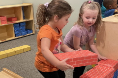 kids-working-together